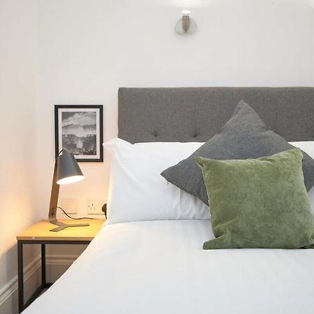 Lovely 2 Bedroom Apartment In Preston Preston  Esterno foto