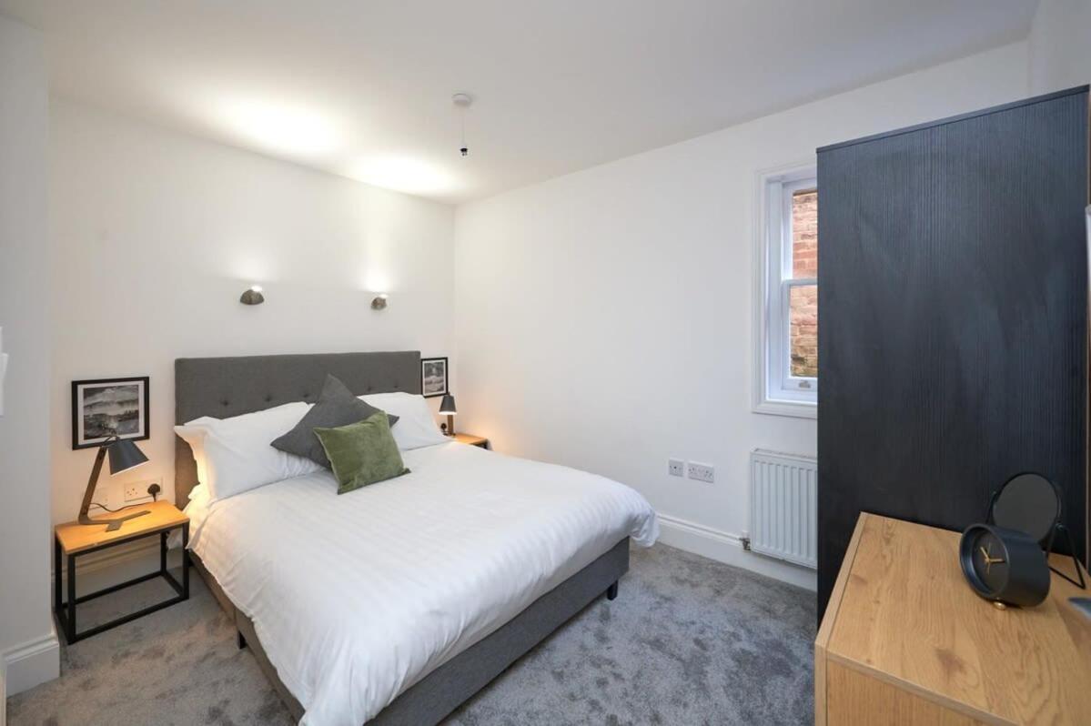 Lovely 2 Bedroom Apartment In Preston Preston  Esterno foto