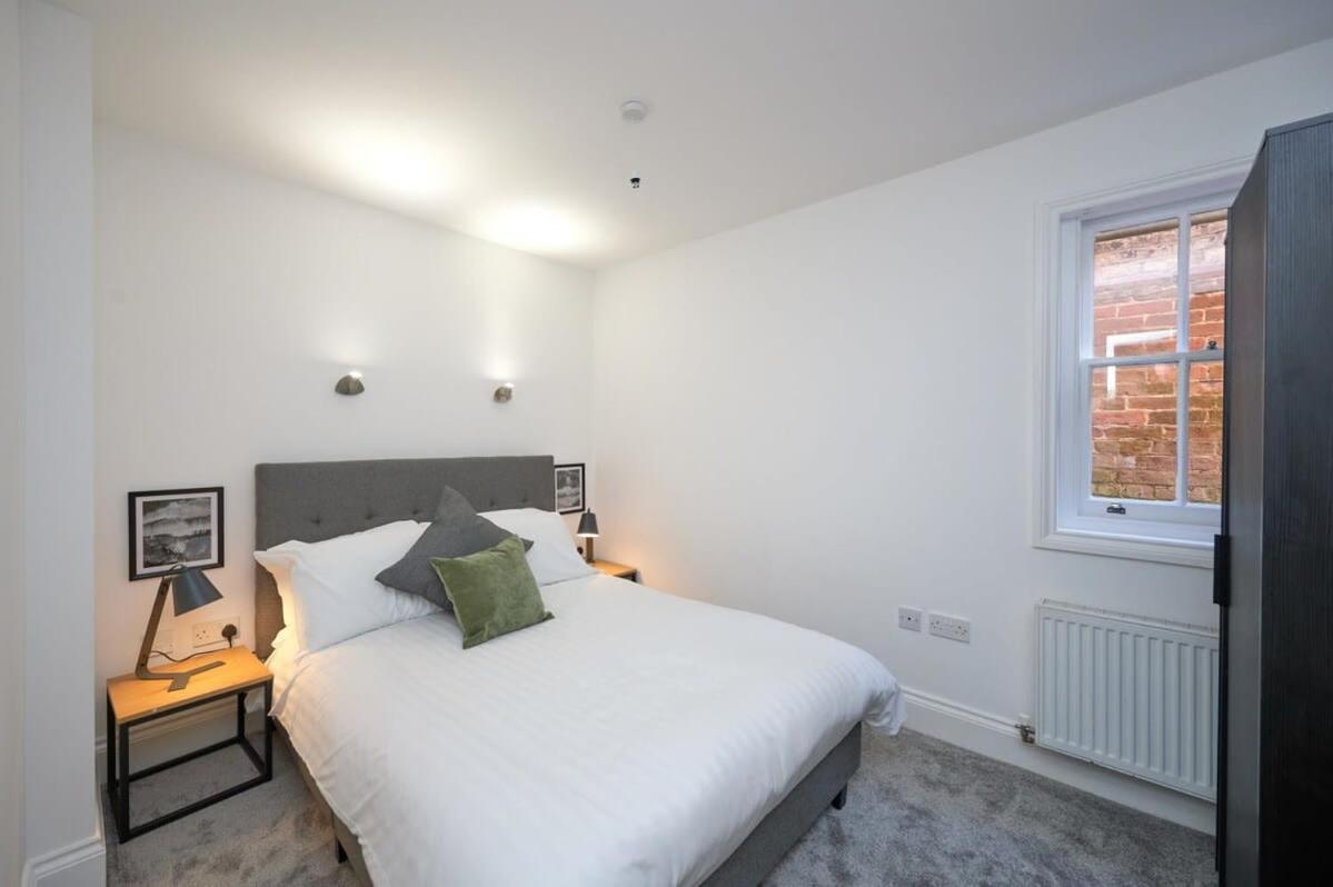 Lovely 2 Bedroom Apartment In Preston Preston  Esterno foto