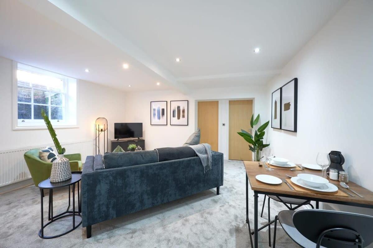 Lovely 2 Bedroom Apartment In Preston Preston  Esterno foto