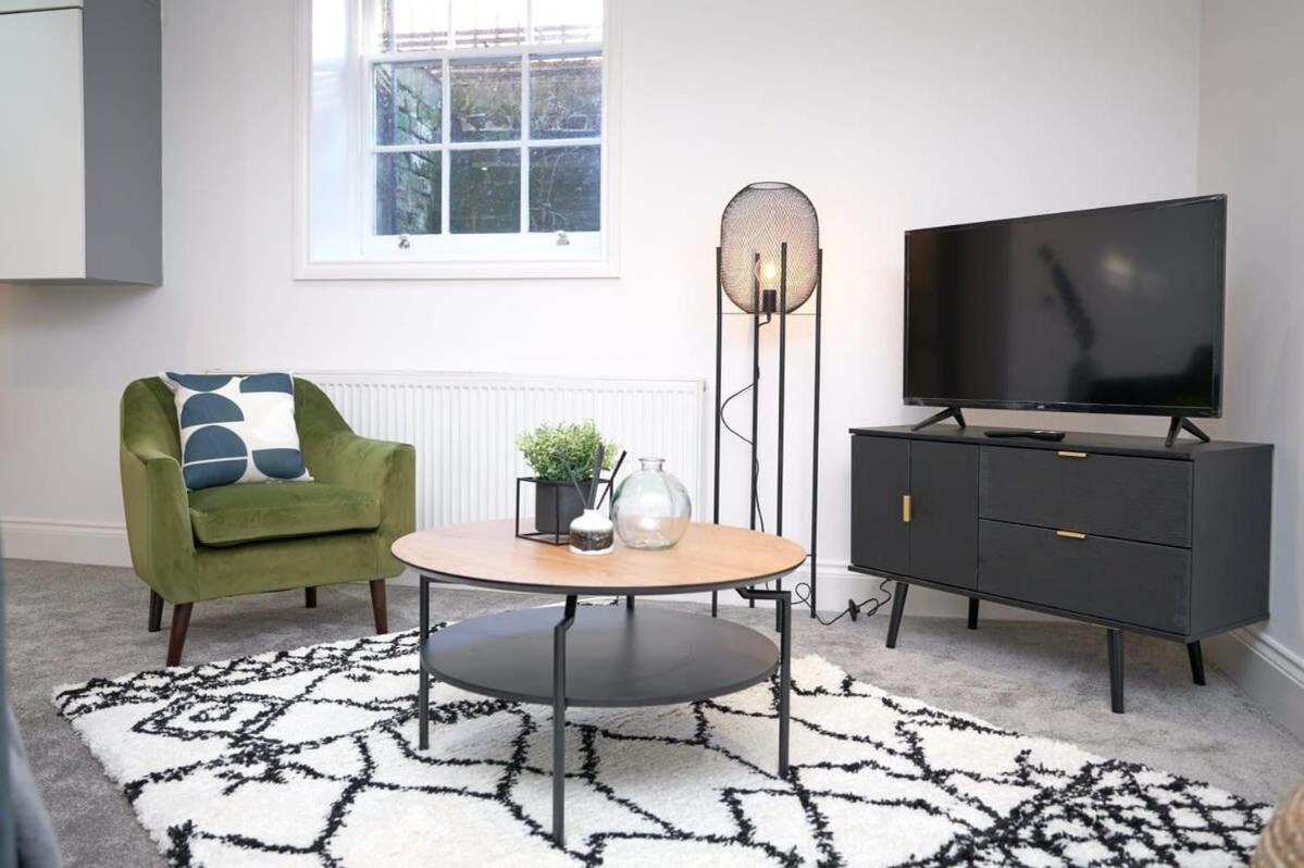 Lovely 2 Bedroom Apartment In Preston Preston  Esterno foto